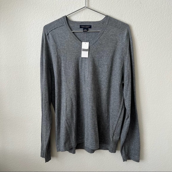 Banana Republic Other - Banana Republic Cotton Cashmere v-neck gray long sleeve sweater